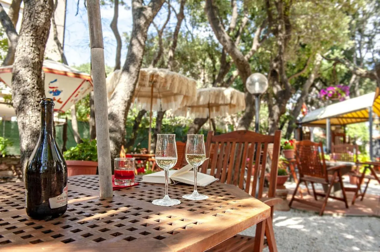 ***  Hotel Villa Lo Scoglietto San Vincenzo Italy